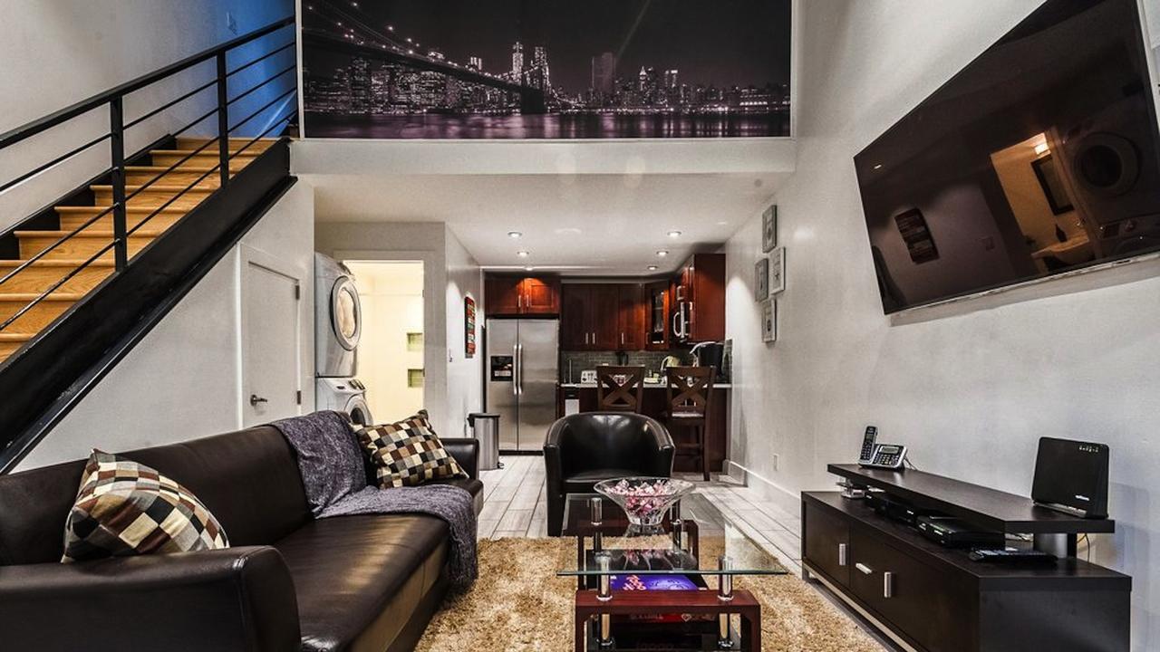 Triplex Carriage House Apartamento *